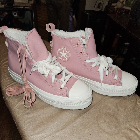 Converse Women's Chuck Taylor All Star Lift Leather Platform Shoes Pink A04256C - Picture 2 of 7